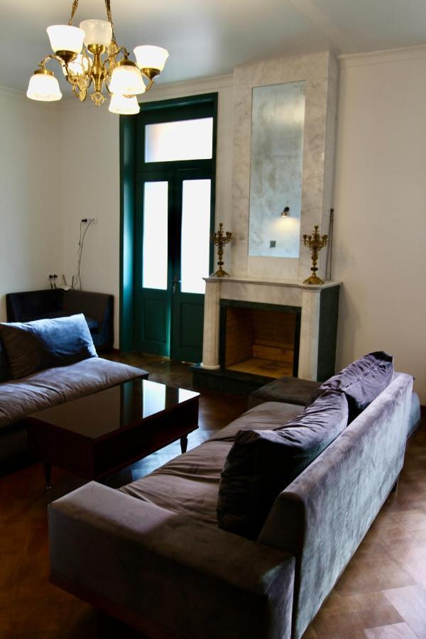 Pigeon Guest House Tbilisi Bagian luar foto