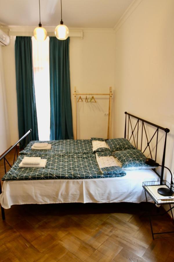 Pigeon Guest House Tbilisi Bagian luar foto