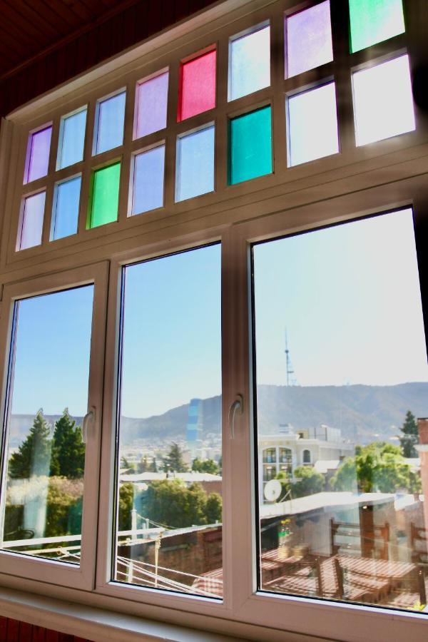 Pigeon Guest House Tbilisi Bagian luar foto