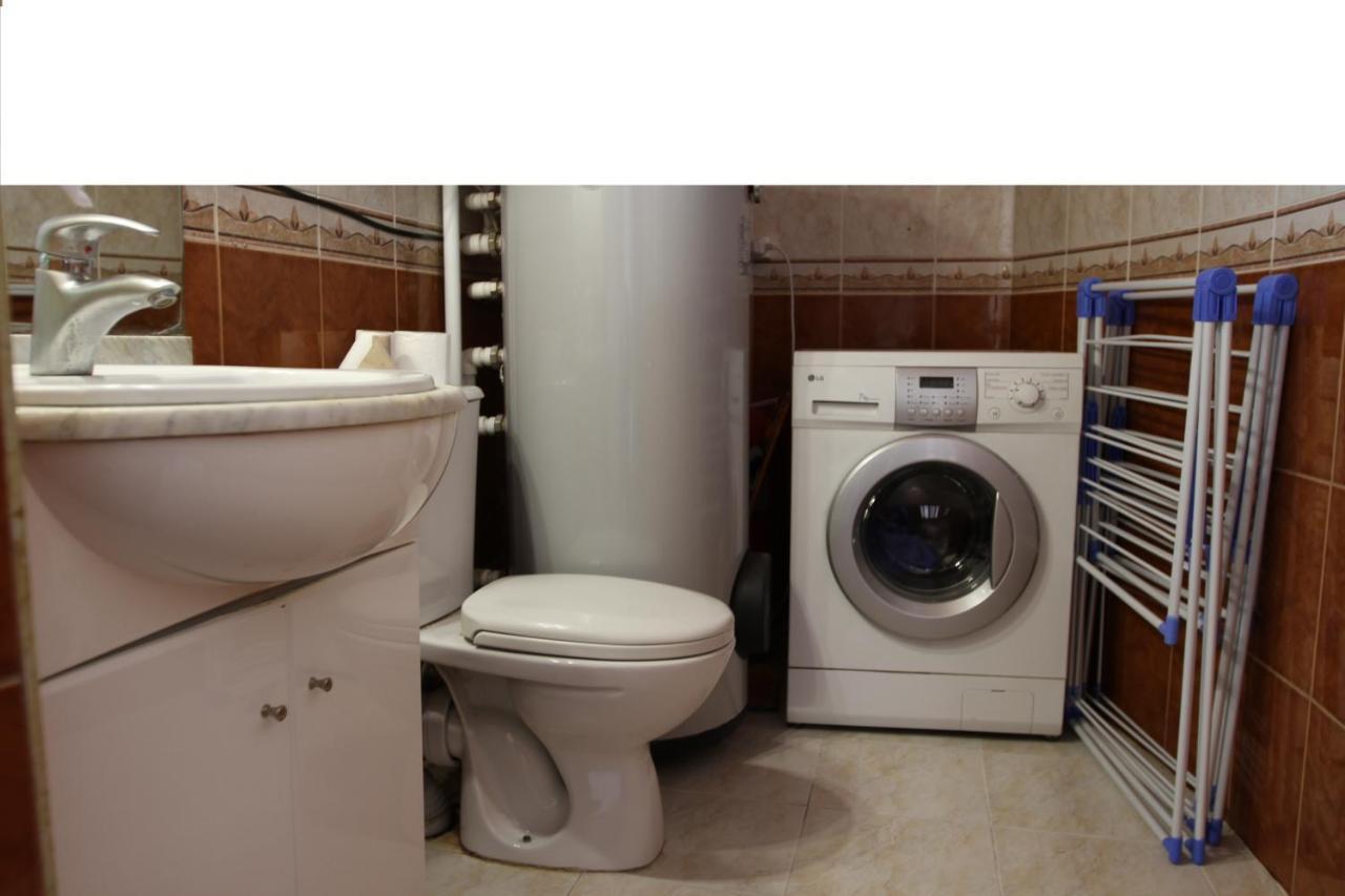 Pigeon Guest House Tbilisi Bagian luar foto